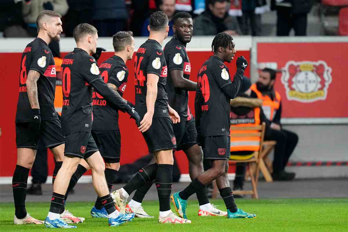 Juve e Milan si sfidano per il bomber: i tifosi sognano