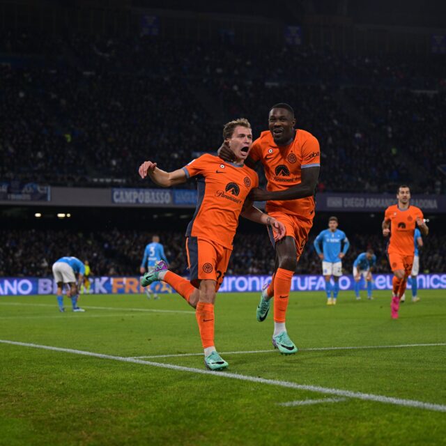Barella e Thuram esultano in Napoli-Inter