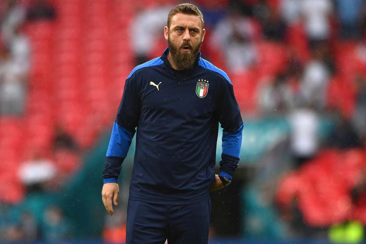 Nessuno lo sapeva, ma De Rossi è bravissimo anche in questo