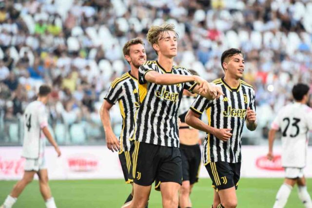 Huijsen cessione Juventus prestito Granada
