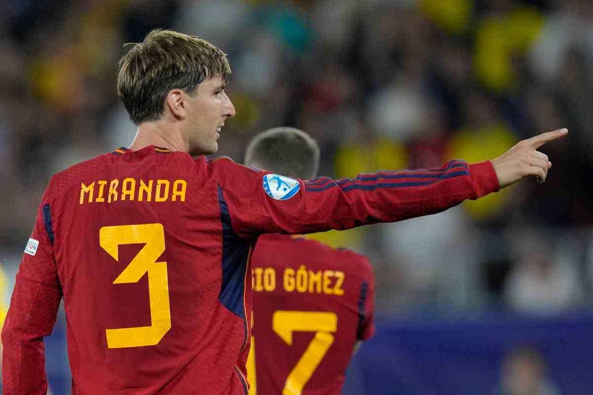 Calciomercato Milan, scontro con il Napoli