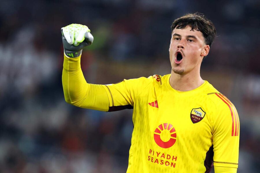 Mile Svilar, portiere della Roma