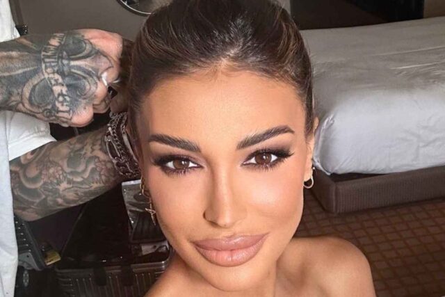 Cristina Buccino, Capodanno bollente: esplode Instagram