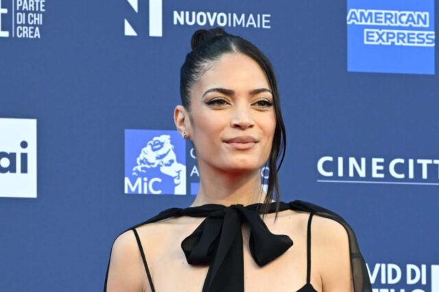 Elodie, spunta uno scatto bollente: Iannone non crede ai suoi occhi [Foto]