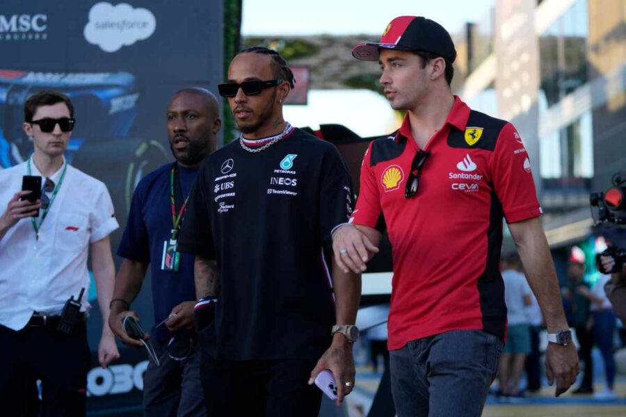 Hamilton e Leclerc, arriva la bordata dello storico dirigente