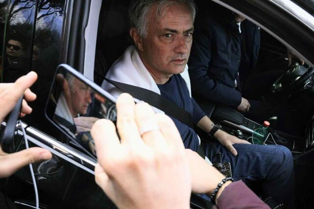 I tifosi del Siviglia vogliono Mourinho