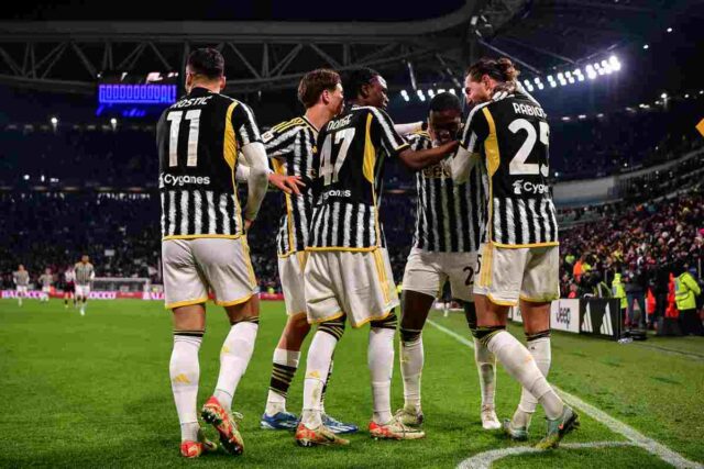 Juventus addio Alex Sandro scadenza contratto