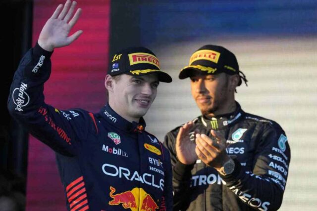 hamilton se la ride di gusto
