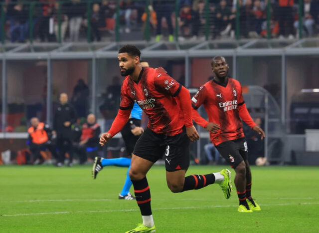 Loftus Cheek esulta in Milan-Rennes