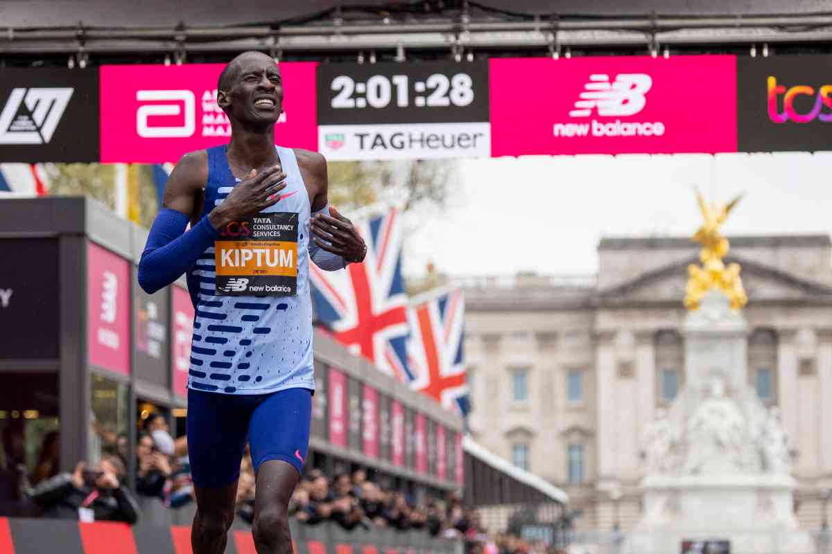 La morte di Kelvin Kiptum ha sconvolto il Kenya: due lutti ravvicinati