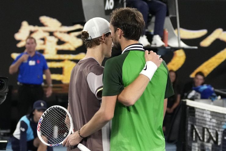 Tifosi di Sinner preoccupati per il crollo di punti in classifica