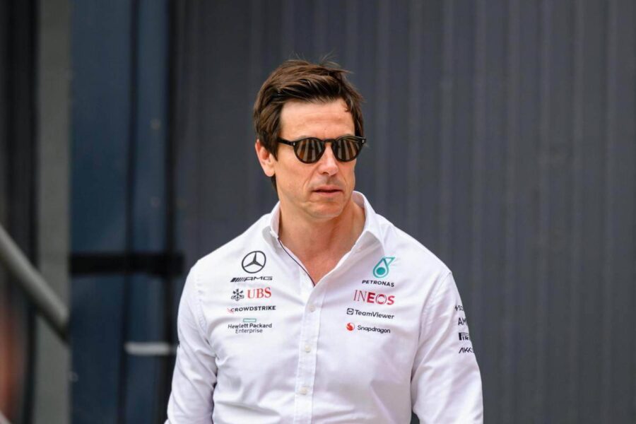 La Mercedes cerca un sostituto di Hamilton