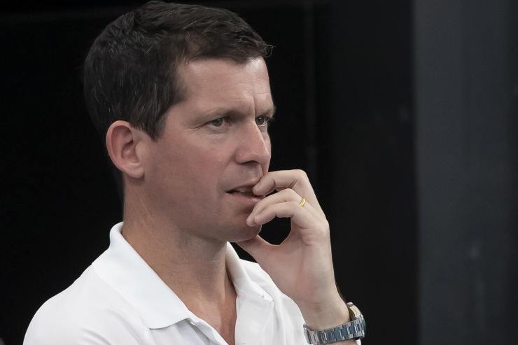 Per Henman Sinner non è ancora al livello di Djokovic