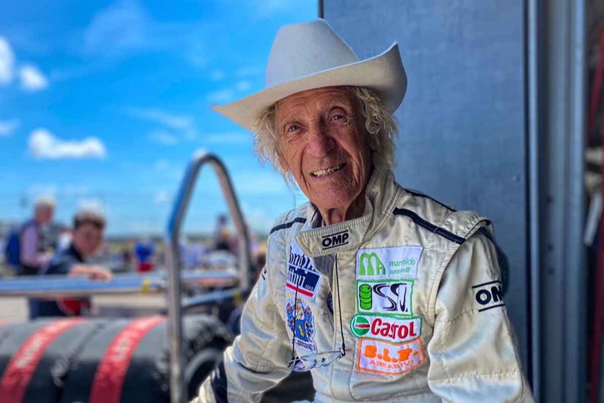 Leclerc 'dice' addio alla Ferrari