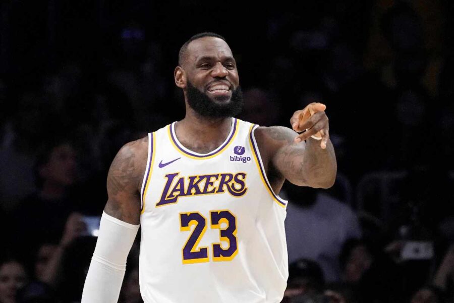 Lebron james investimento golf