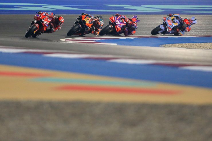 Pecco Bagnaia contro tutti