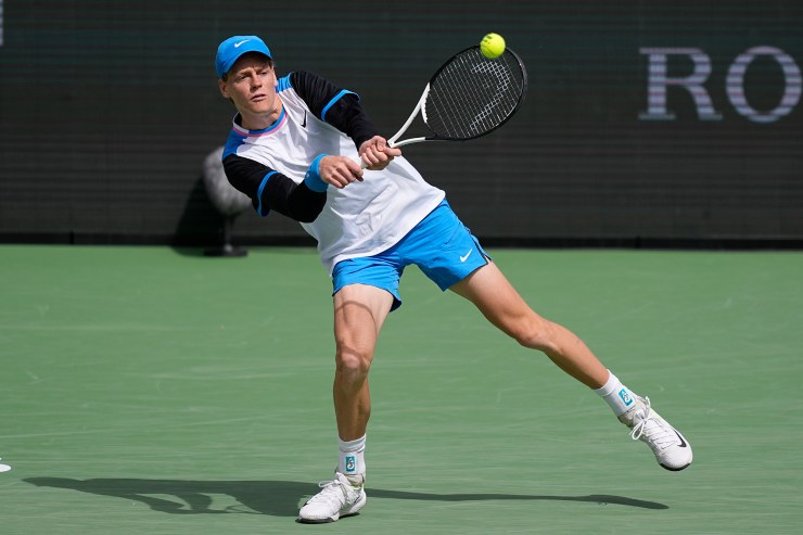 Doccia gelata per Jannik Sinner