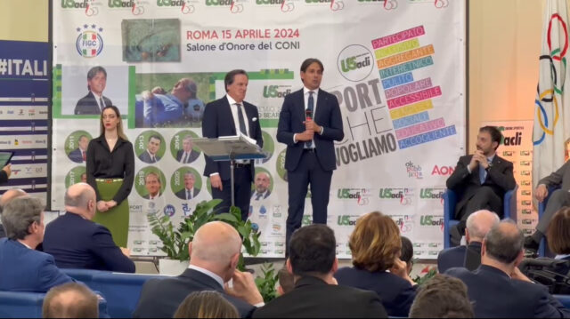Simone Inzaghi con Paolo Paganini sul palco