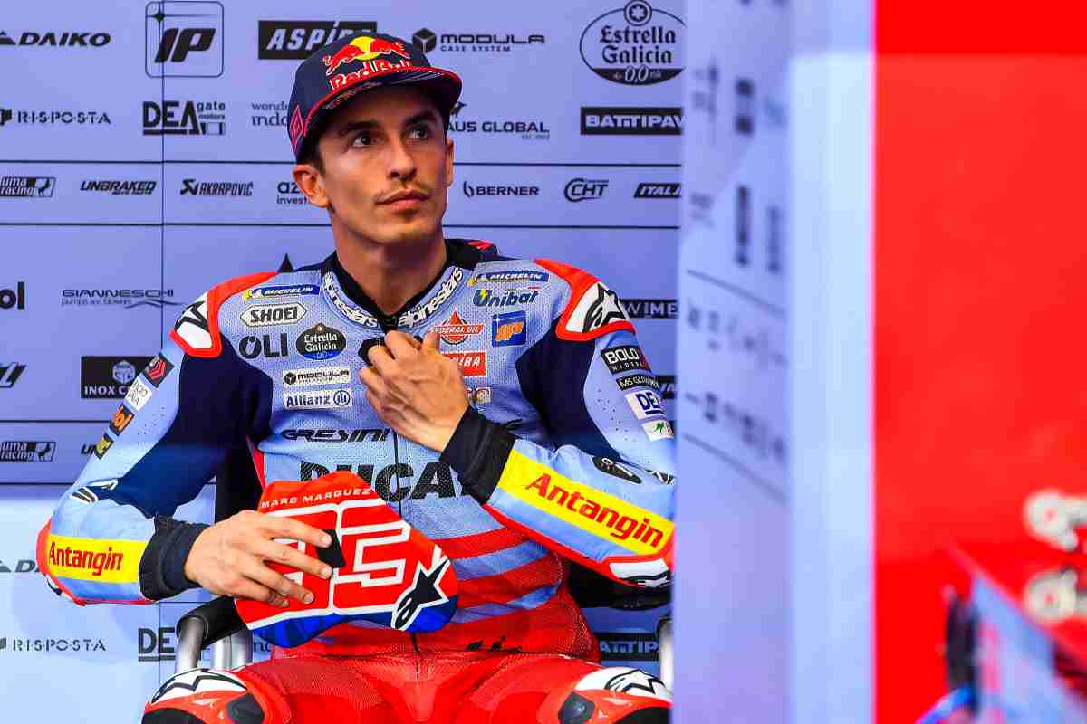 La coppia spagnola fa sognare i tifosi: Marquez con Acosta