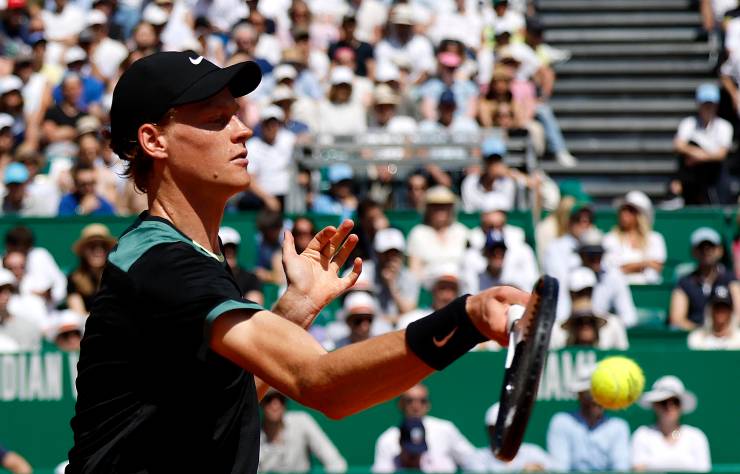 Mazzata per Sinner dopo il torneo di Monte Carlo: i riflessi sulla classifica ATP