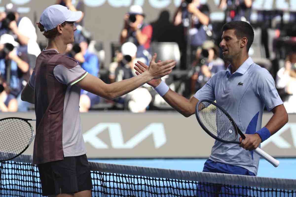 Sinner e Djokovic solo in finale