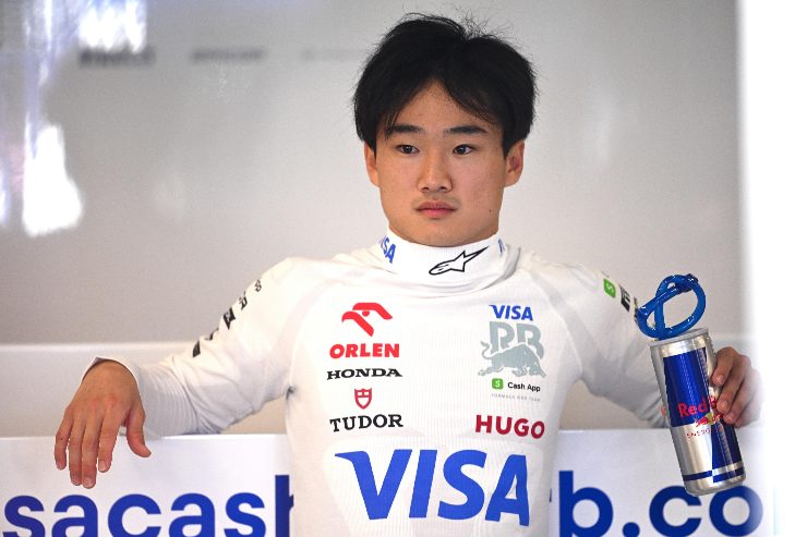 Yuki Tsunoda sostituto Alonso Aston Martin