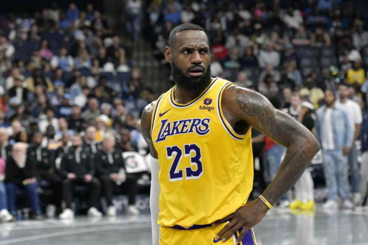 LeBron James doppio ruolo giocatore allenatore