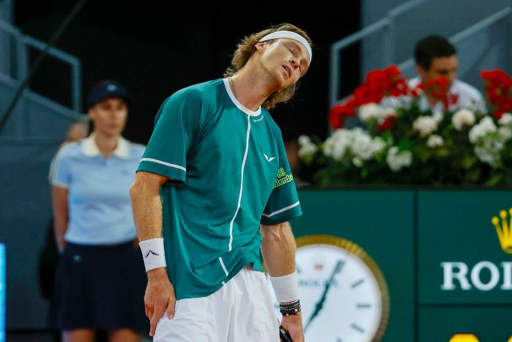 Rublev ricovero ospedale tonsillite