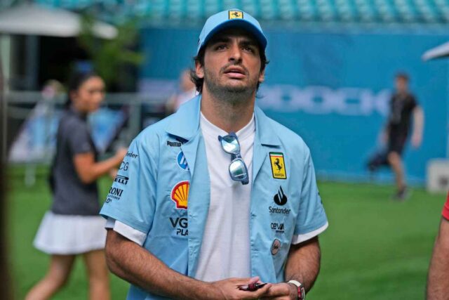 Sainz firma padre Ford futuro Red Bull