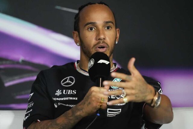 Hamilton priorità Ferrari consiglio Domenicali
