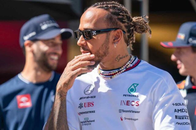 Colpo di scena Hamilton nega tutto