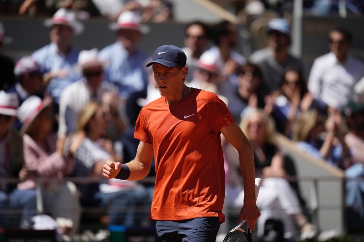 Sinner video risata Halle