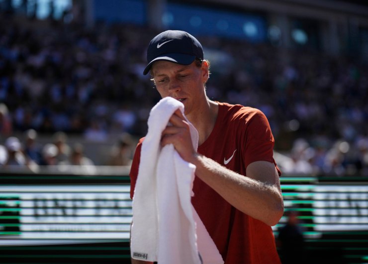 Sinner, c'è poco da fare: il campione scoppia in lacrime