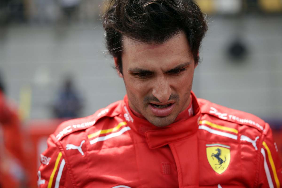 Stufo di aspettare, arriva la mazzata per Sainz