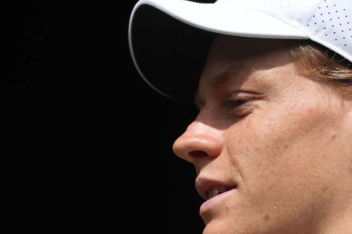 Sinner ed il ricordo commovente: fan lacrime