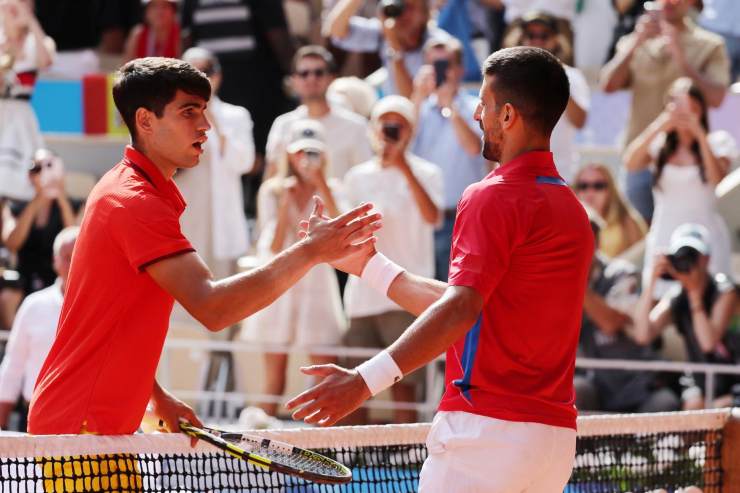 Nuovo record per Sinner: Alcaraz e Djokovic ko  