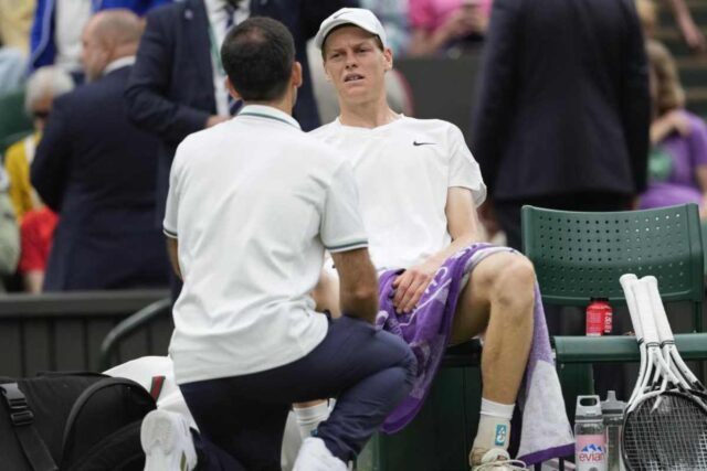 Sospetto infortunio Sinner