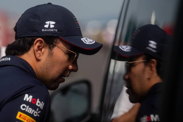 Red Bull licenzia Perez a sorpresa