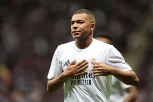 Mbappé strepitoso: vince anche la Scarpa d'oro
