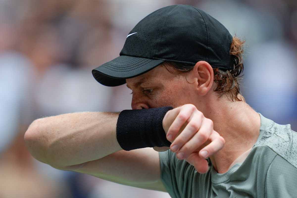 Il caso Sinner-doping torna a far discutere: nuovo attacco all'azzurro