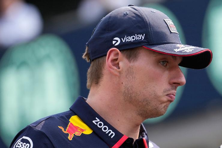 Verstappen alla Mercedes