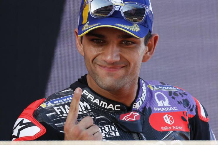 Jorge Martin esulta per il titolo mondiale