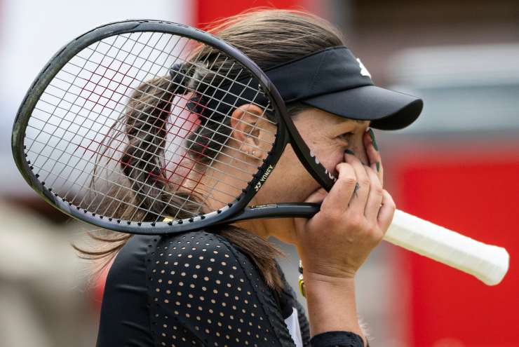 Anna Kalinskaya in lacrime