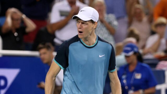 Jannik Sinner in azione (CONI)