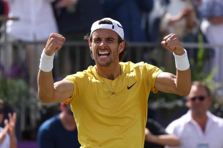 Musetti esulta dopo una vittoria Tennis