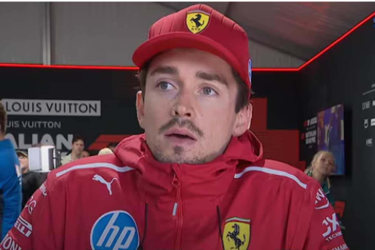 Leclerc intervistato dopo un Gran premio