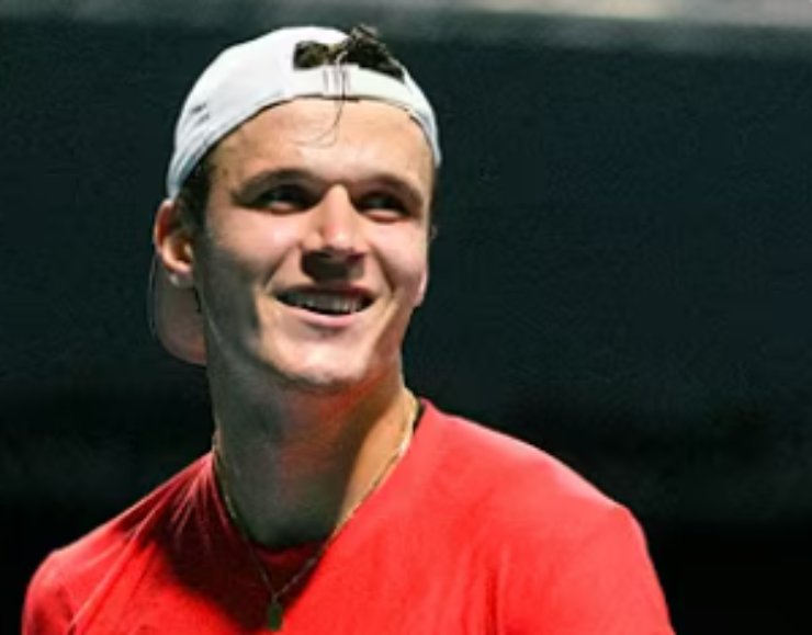 Jakub Mensik dopo una partita