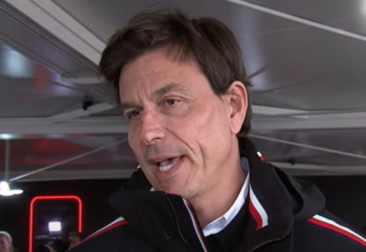 Toto Wolff durante una intervista