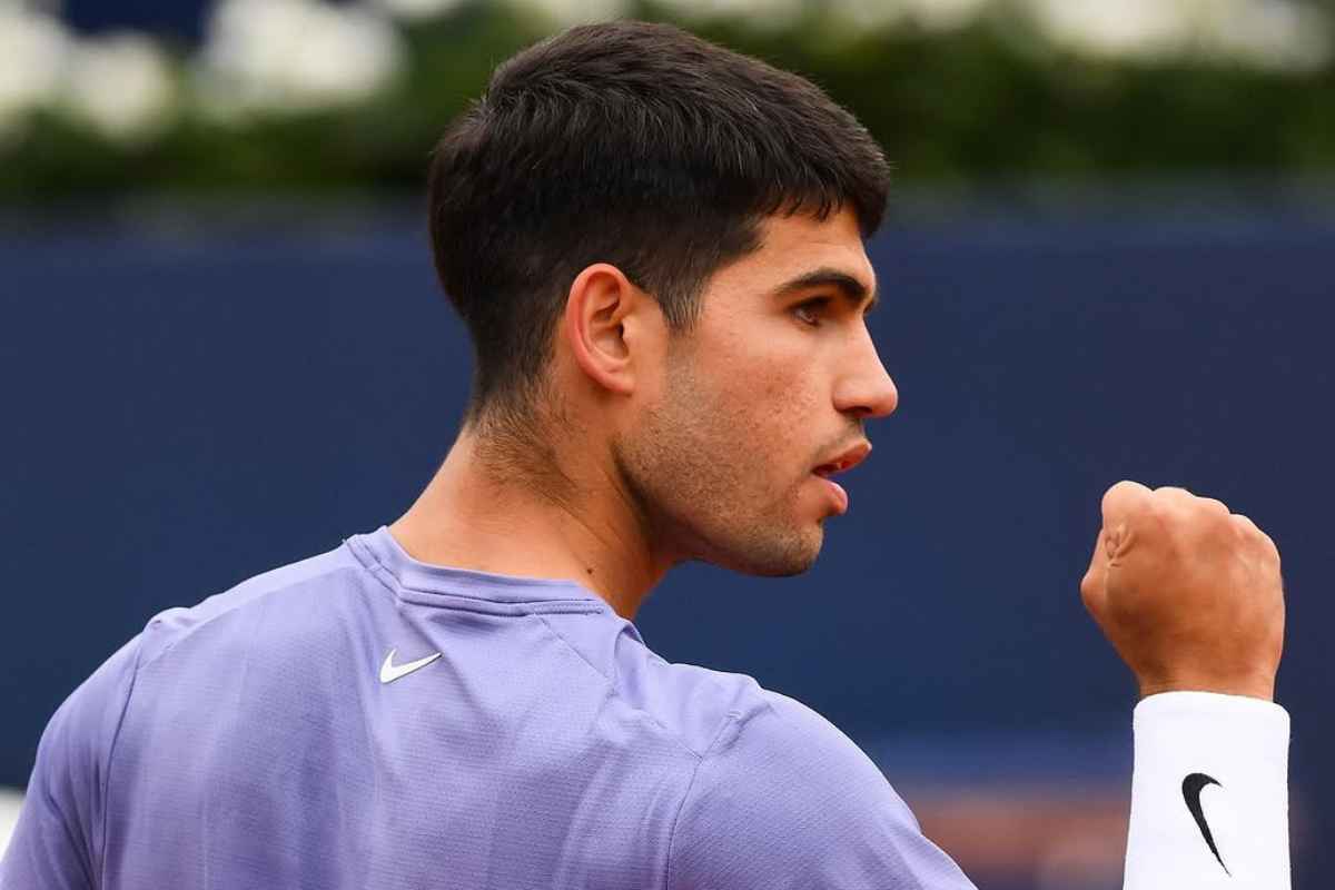 Carlos Alcaraz durante un match
