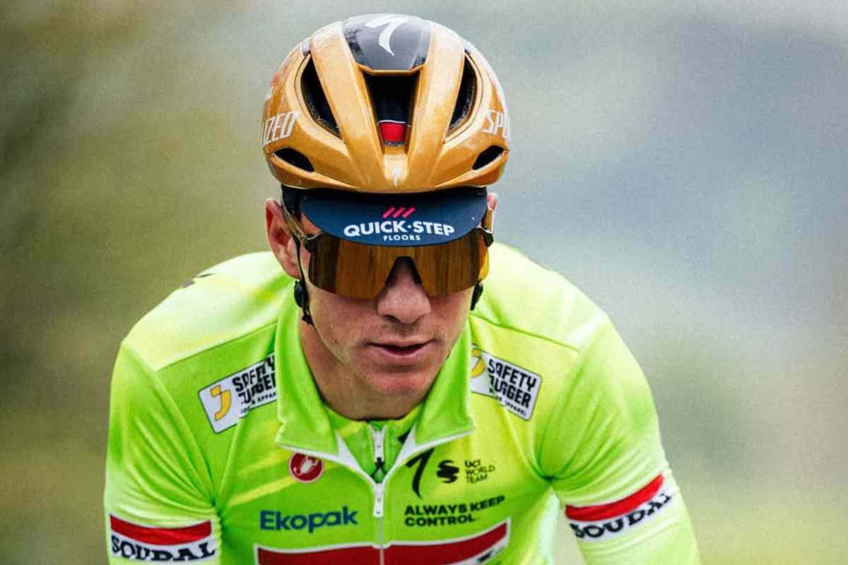 Remco Evenepoel durante una gara